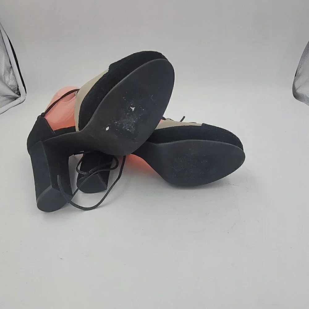 NEW Bettye Muller Madison Suede Platform Pump Natural & Black Women's Size 8M